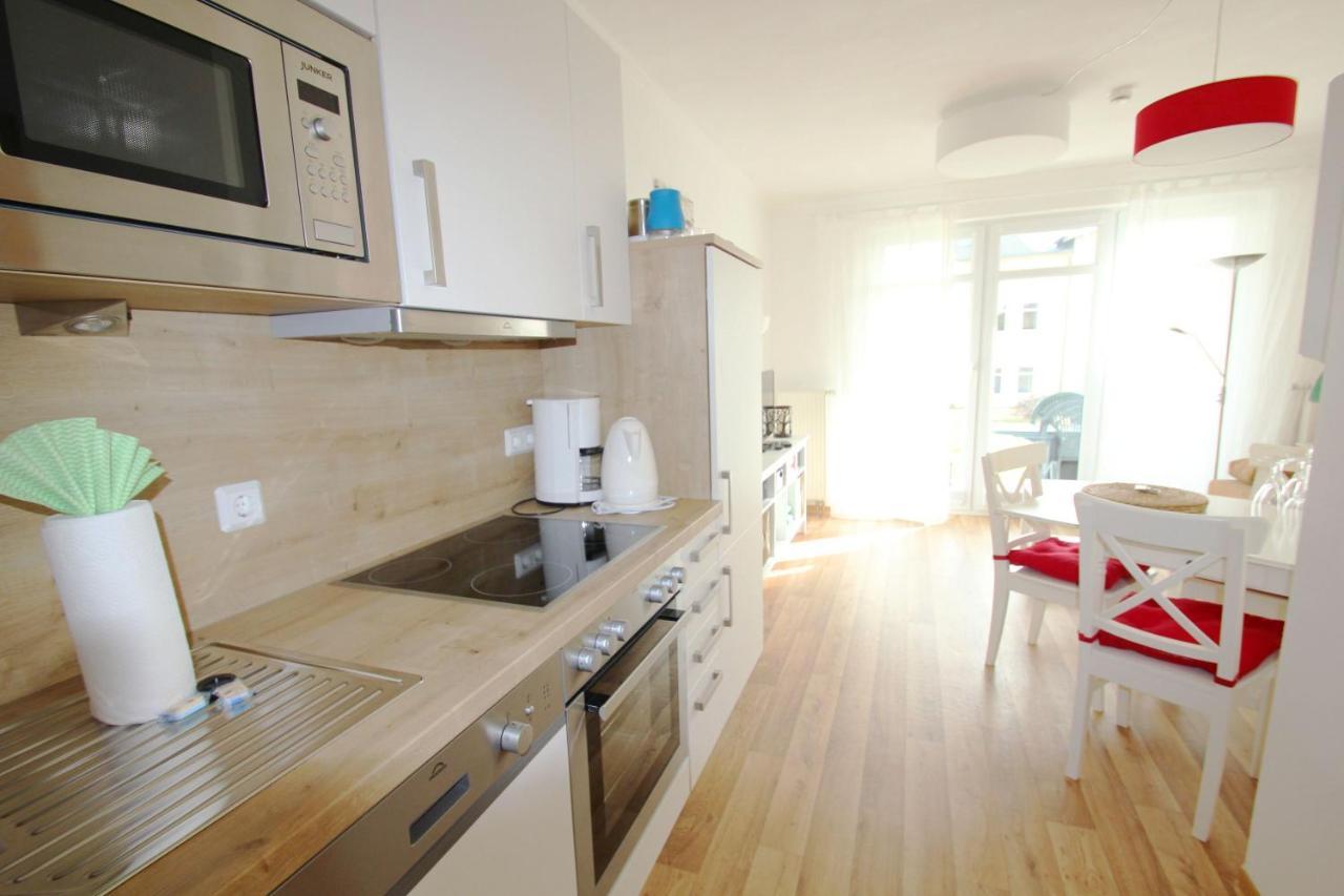 Terrasse, Gratis Nutzung Vom Ahoi Erlebnisbad Und Sauna In Sellin - Meeresblick Fewo 32 Goehren  Extérieur photo
