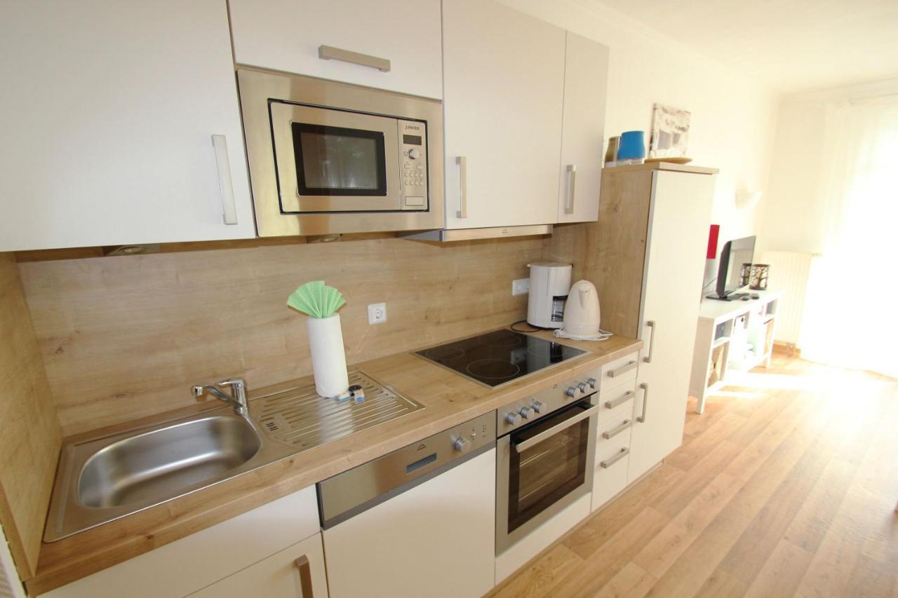 Terrasse, Gratis Nutzung Vom Ahoi Erlebnisbad Und Sauna In Sellin - Meeresblick Fewo 32 Goehren  Extérieur photo
